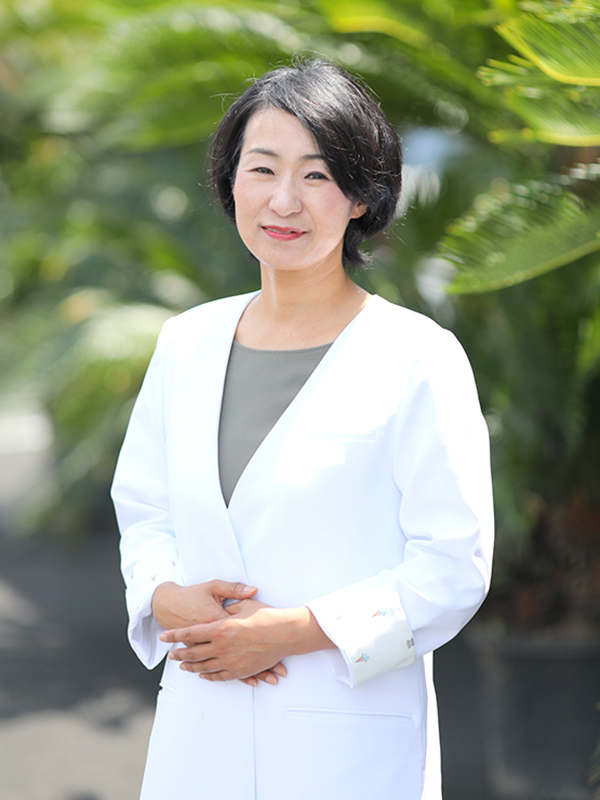 とりの森デンタルケア院長 古室 あづさ